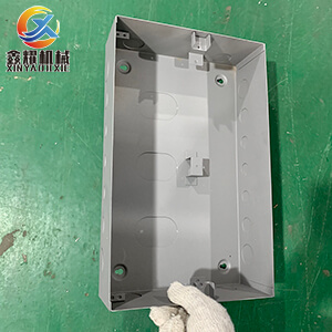 電箱盒子除銹噴砂后